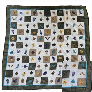 LIZ CLAIBORNE Autumn Leaves Scarf | SZ 20" Sq